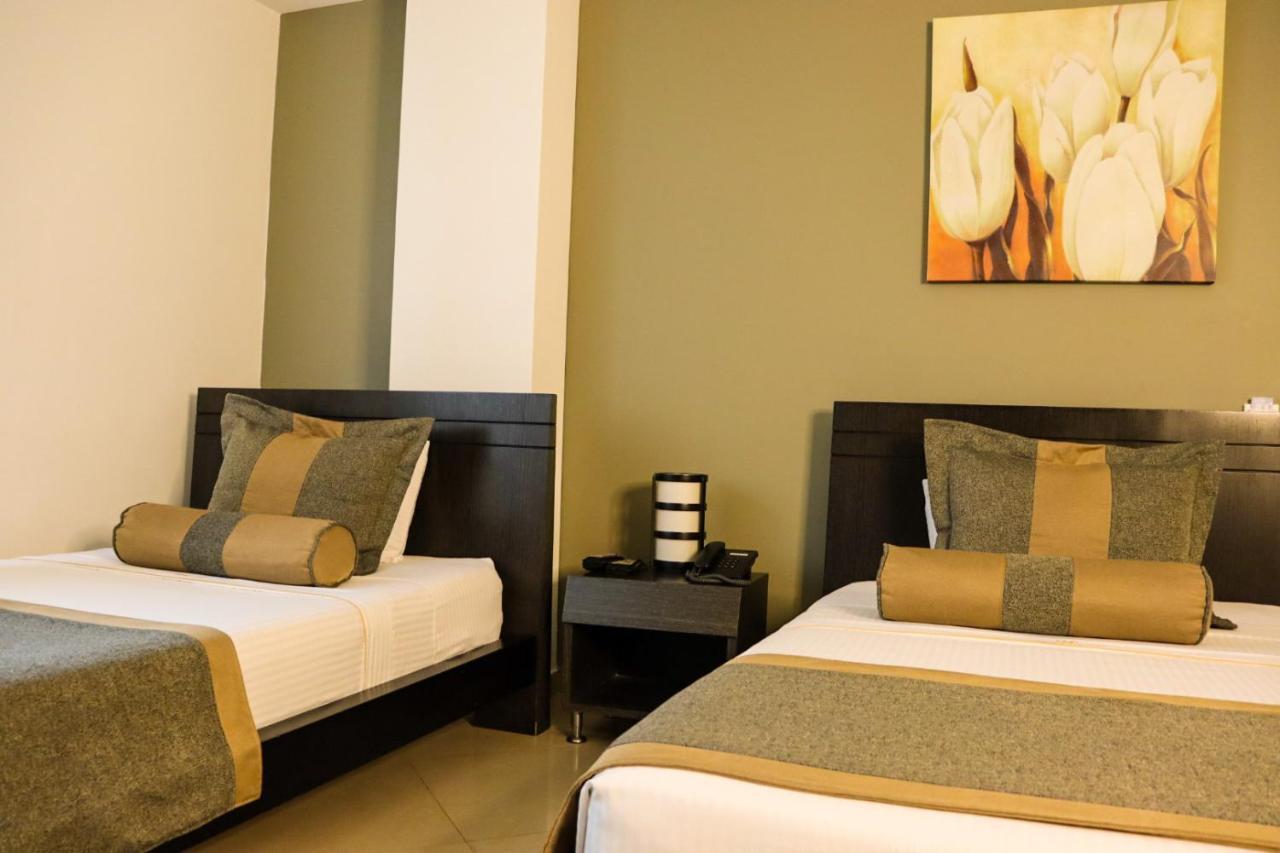 Hotel Medellin Gold 外观 照片